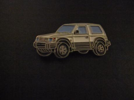 Mitsubishi Pajero terreinwagen ( tweede generatie)